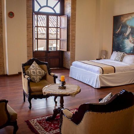 Flore Hotel Boutique Cuenca Ngoại thất bức ảnh
