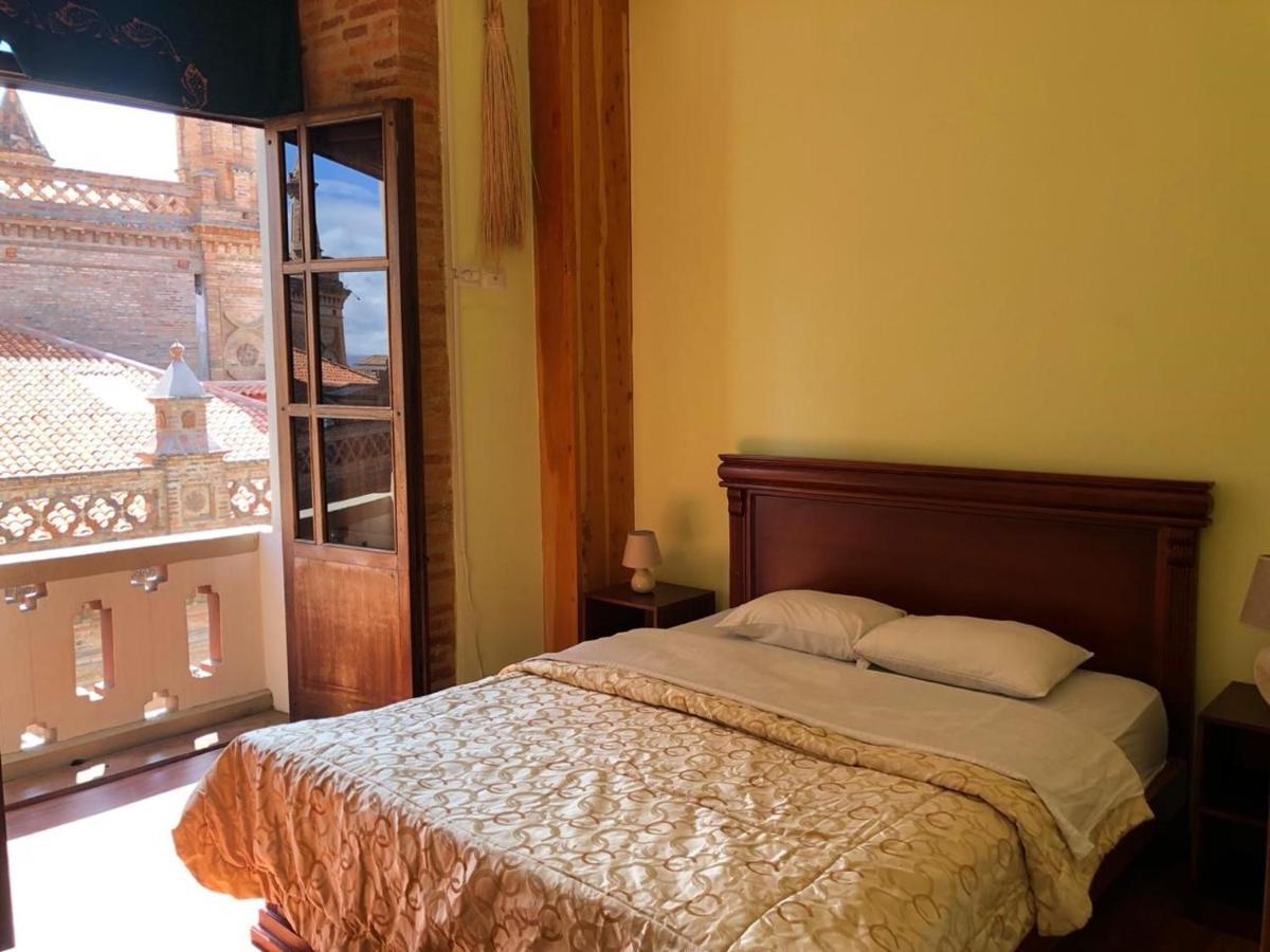 Flore Hotel Boutique Cuenca Ngoại thất bức ảnh
