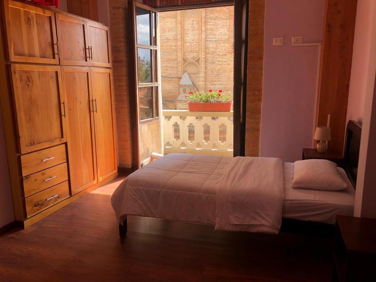Flore Hotel Boutique Cuenca Ngoại thất bức ảnh